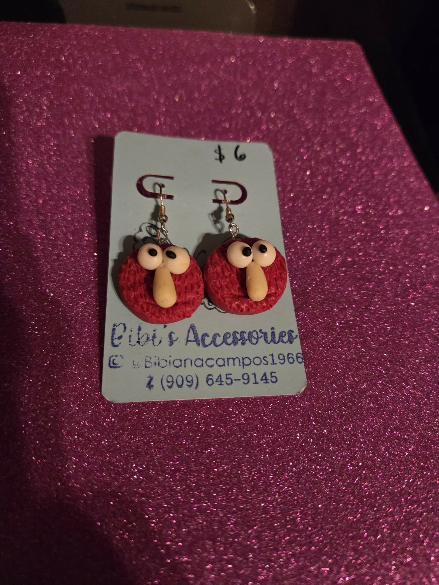 Aretes elmo