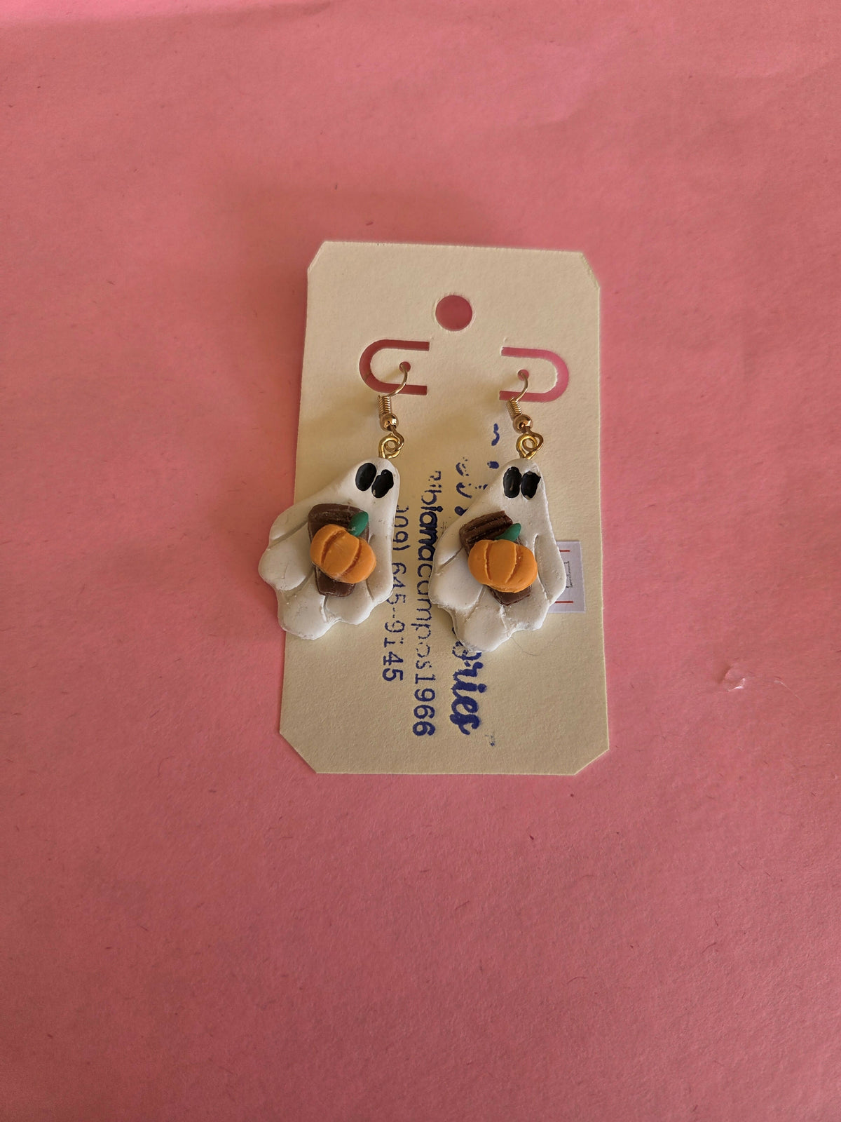 Aretes fantasma Calabasas