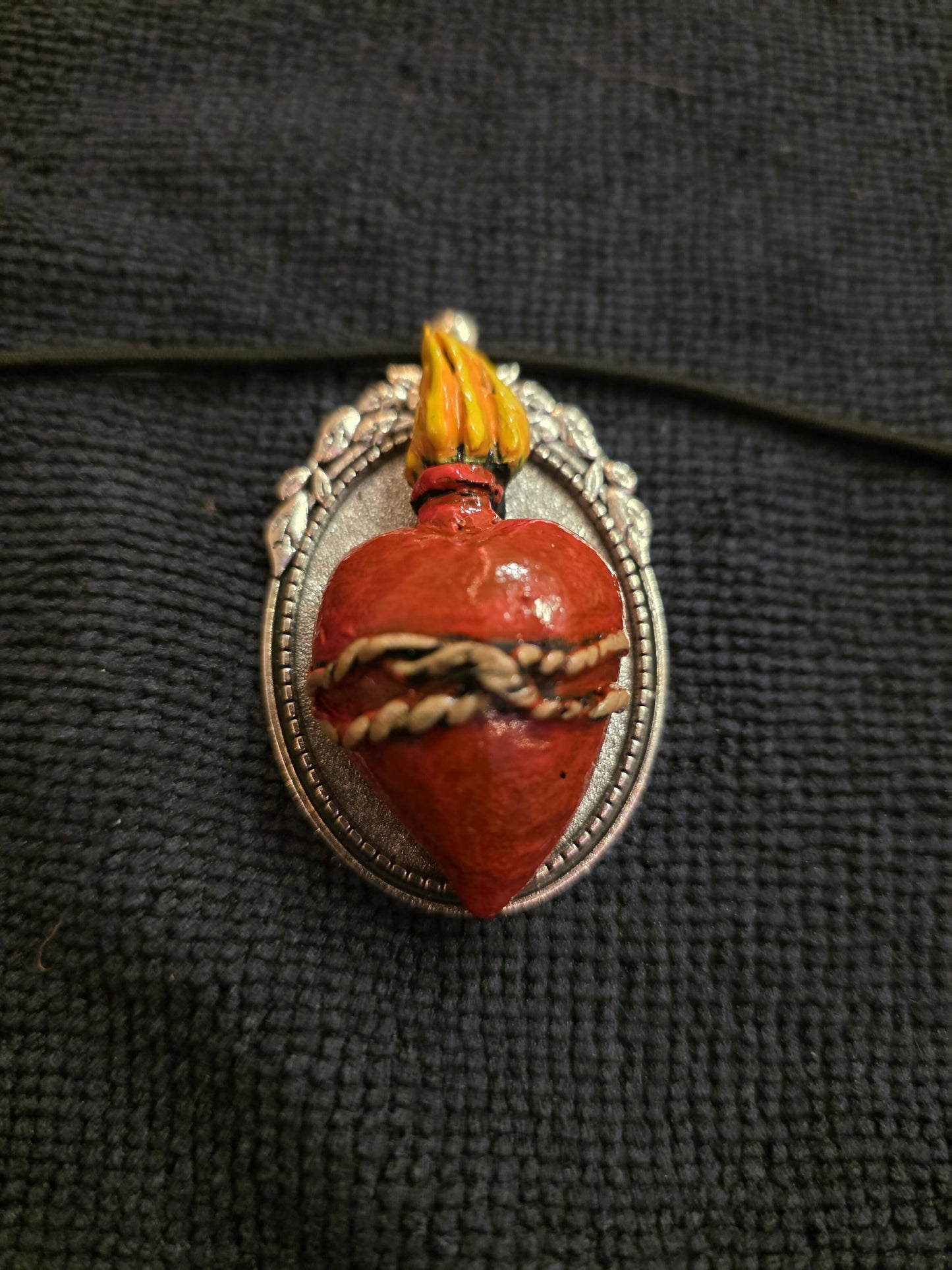 Sacred heart pendant