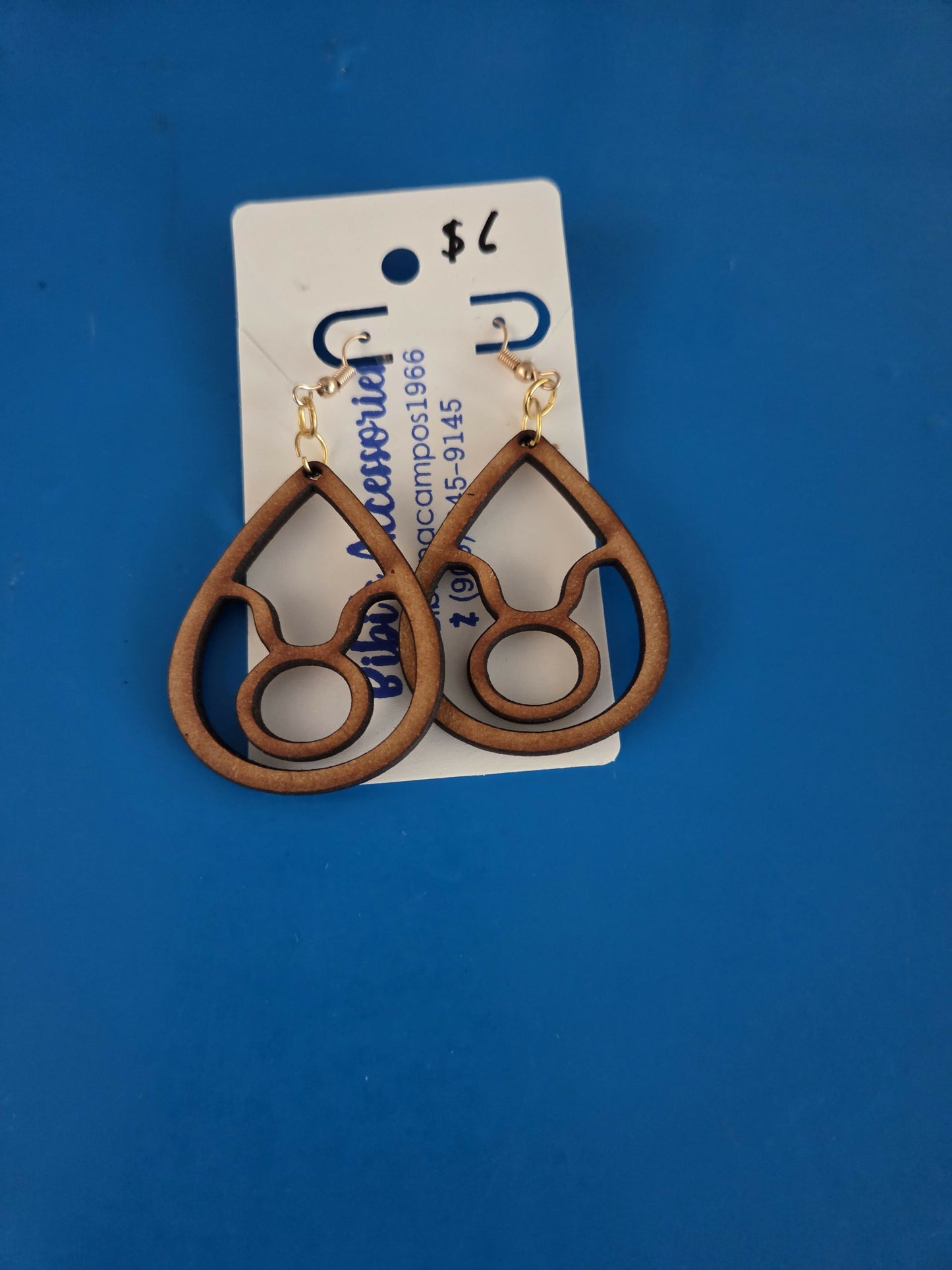 Zodiac earrings wood taurus