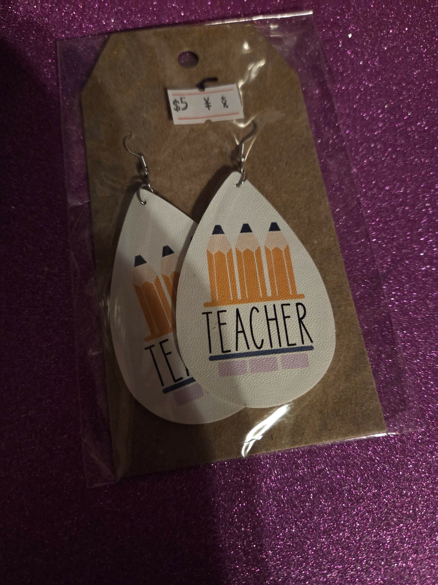 Aretes teacher pensil vinyl