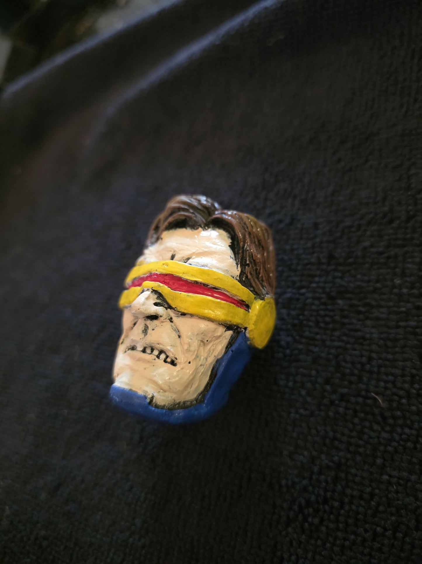 Cyclops magnet