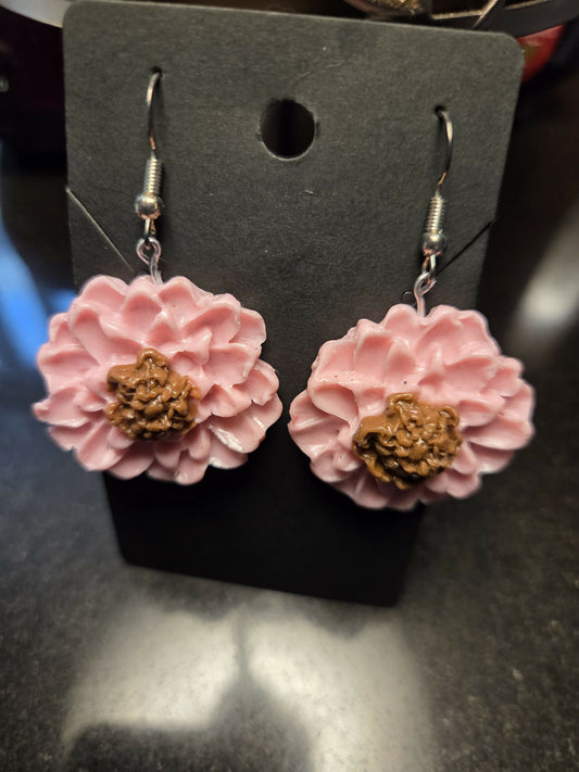Arete flor rosa