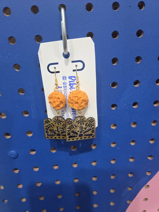 Wood earrings sempasuchil