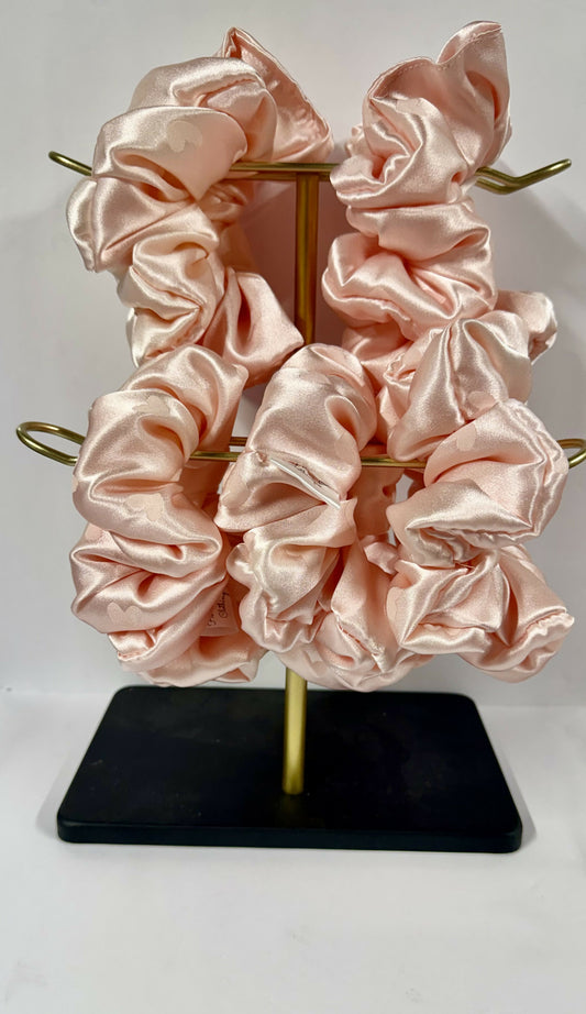 Scrunchie pink with pink hearts silk