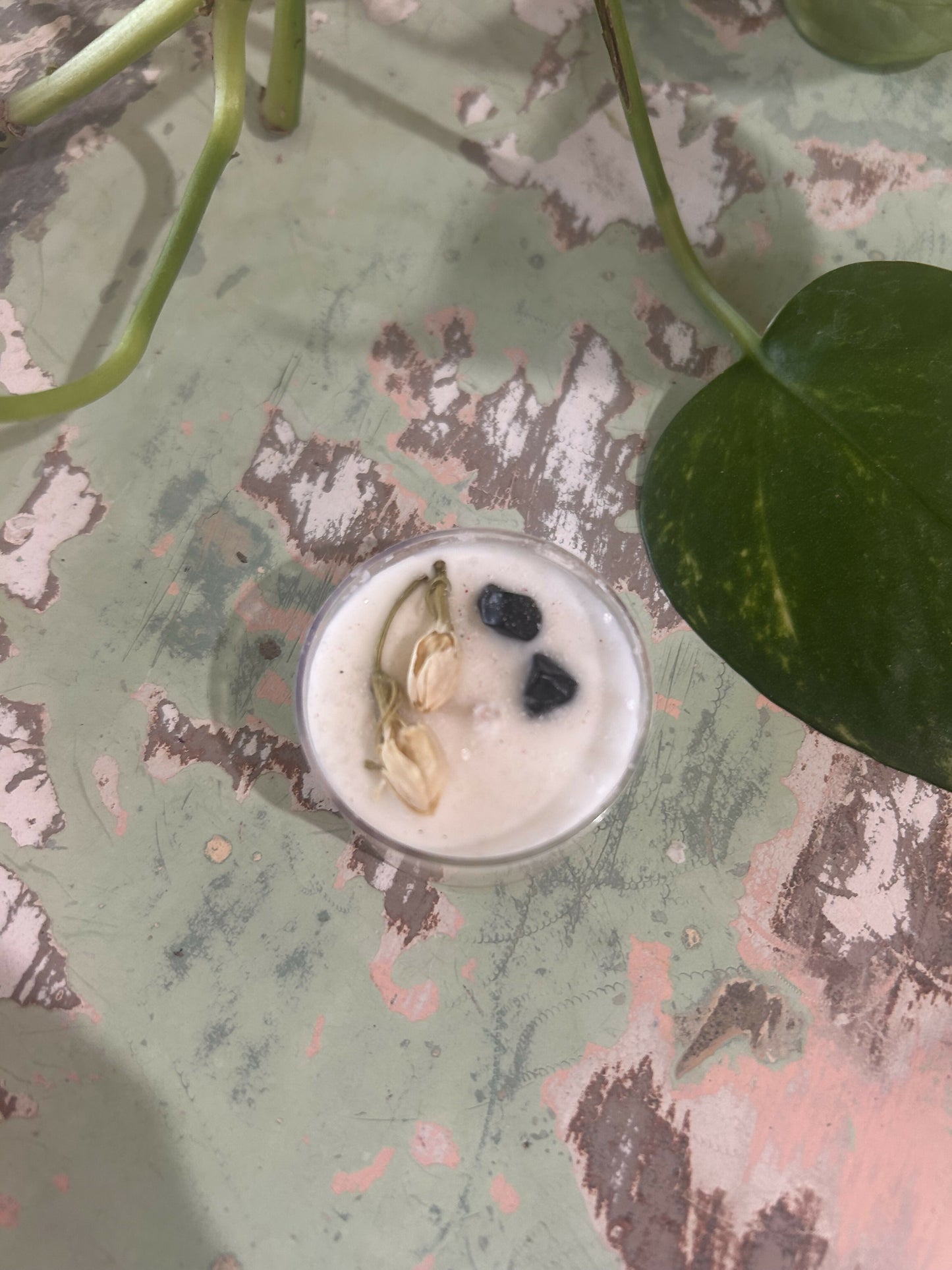 Tea light candle