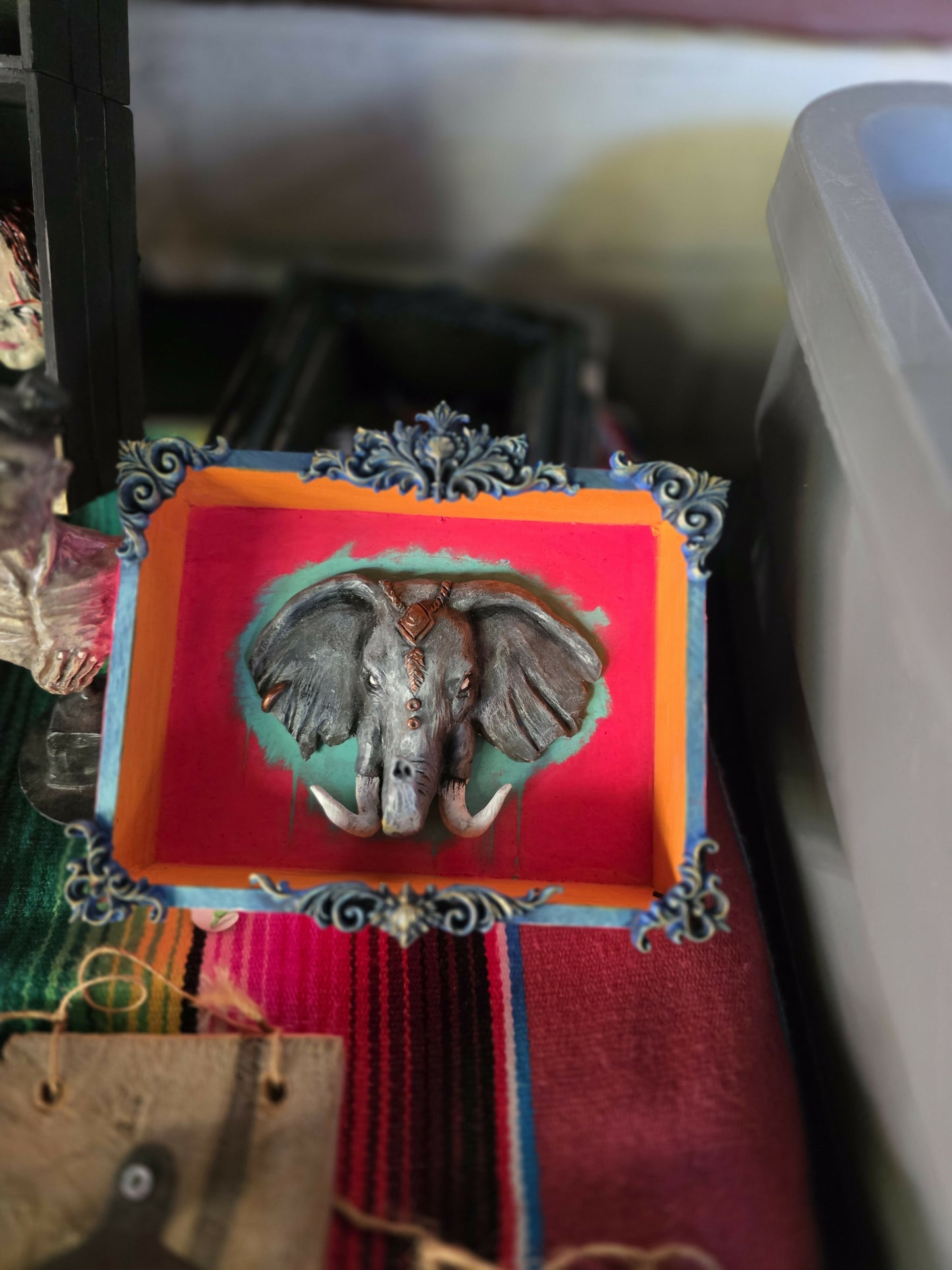 Elephant shadow box