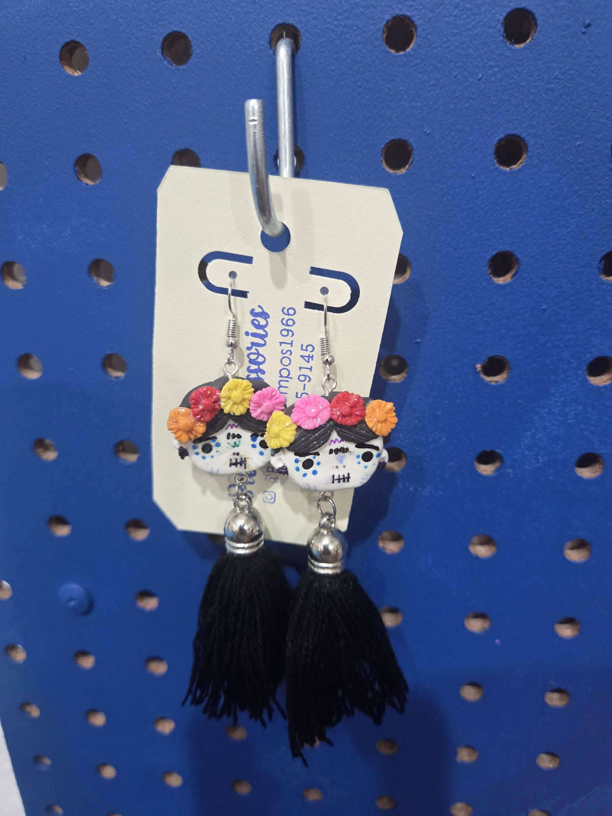 Frida dia de muertos borla o pompon