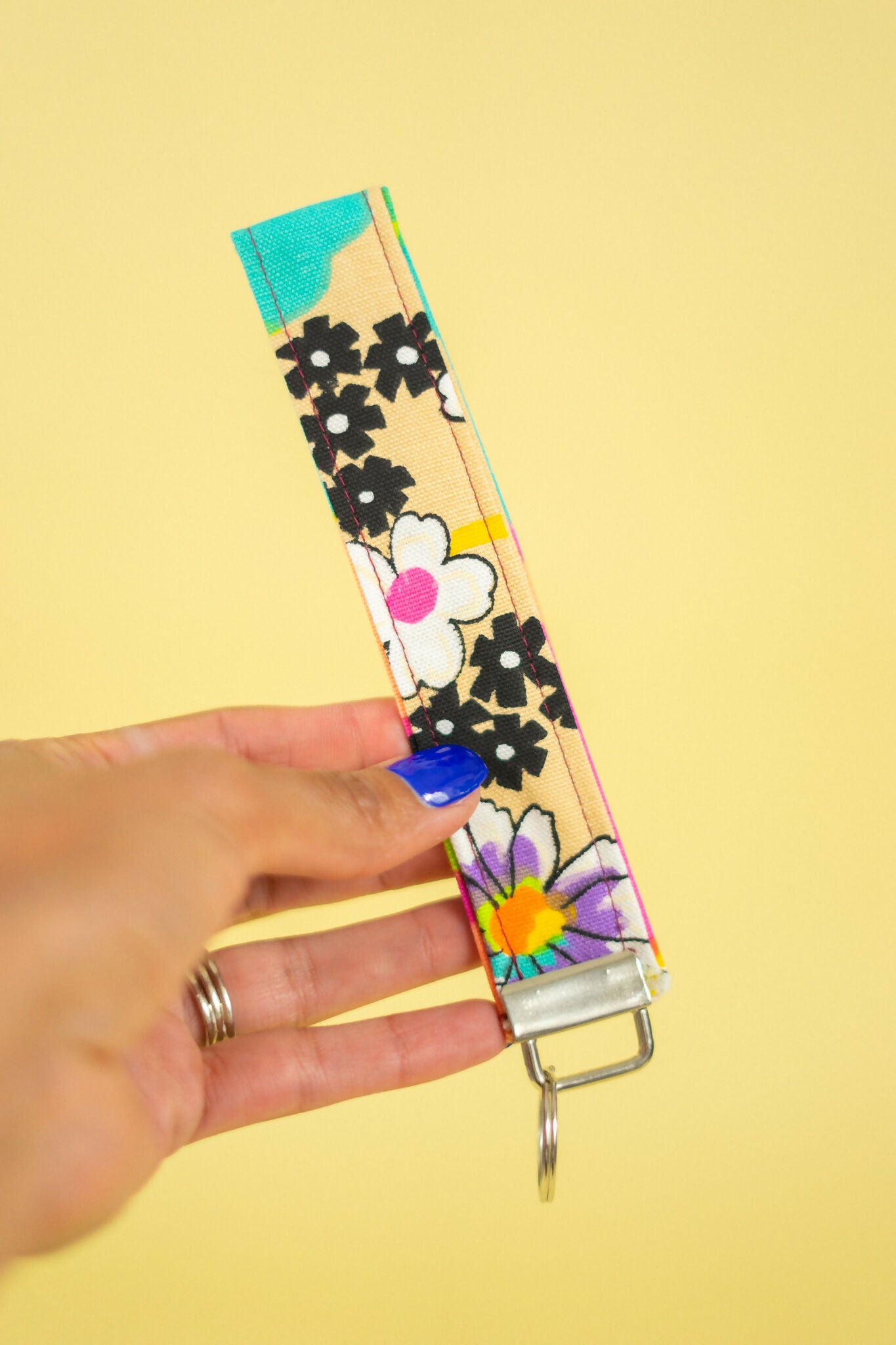 Mod Floral Key Wristlet