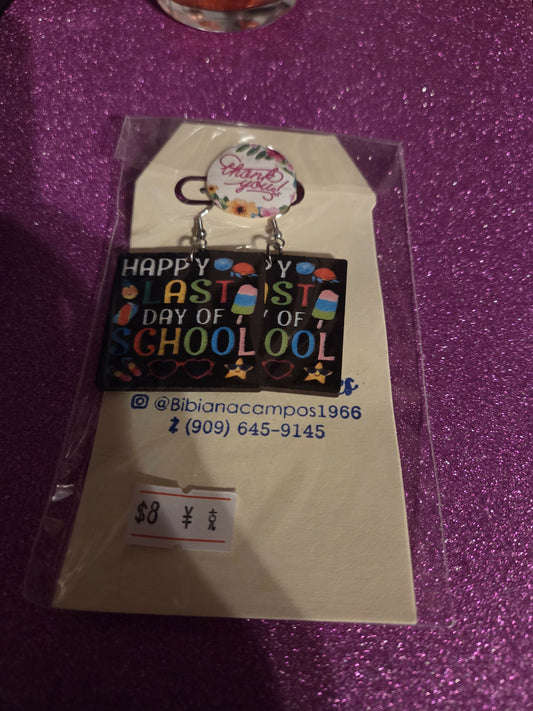 Aretes happy last day school vinyl