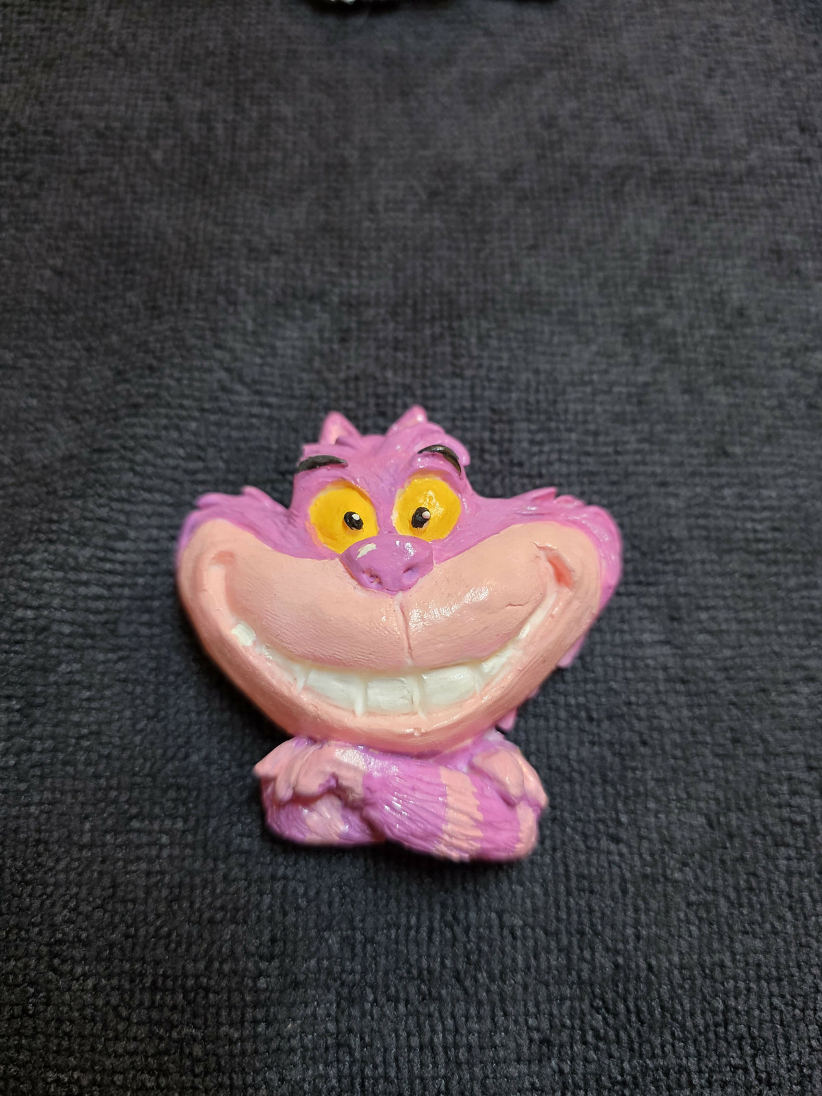 Cheshire cat magnet