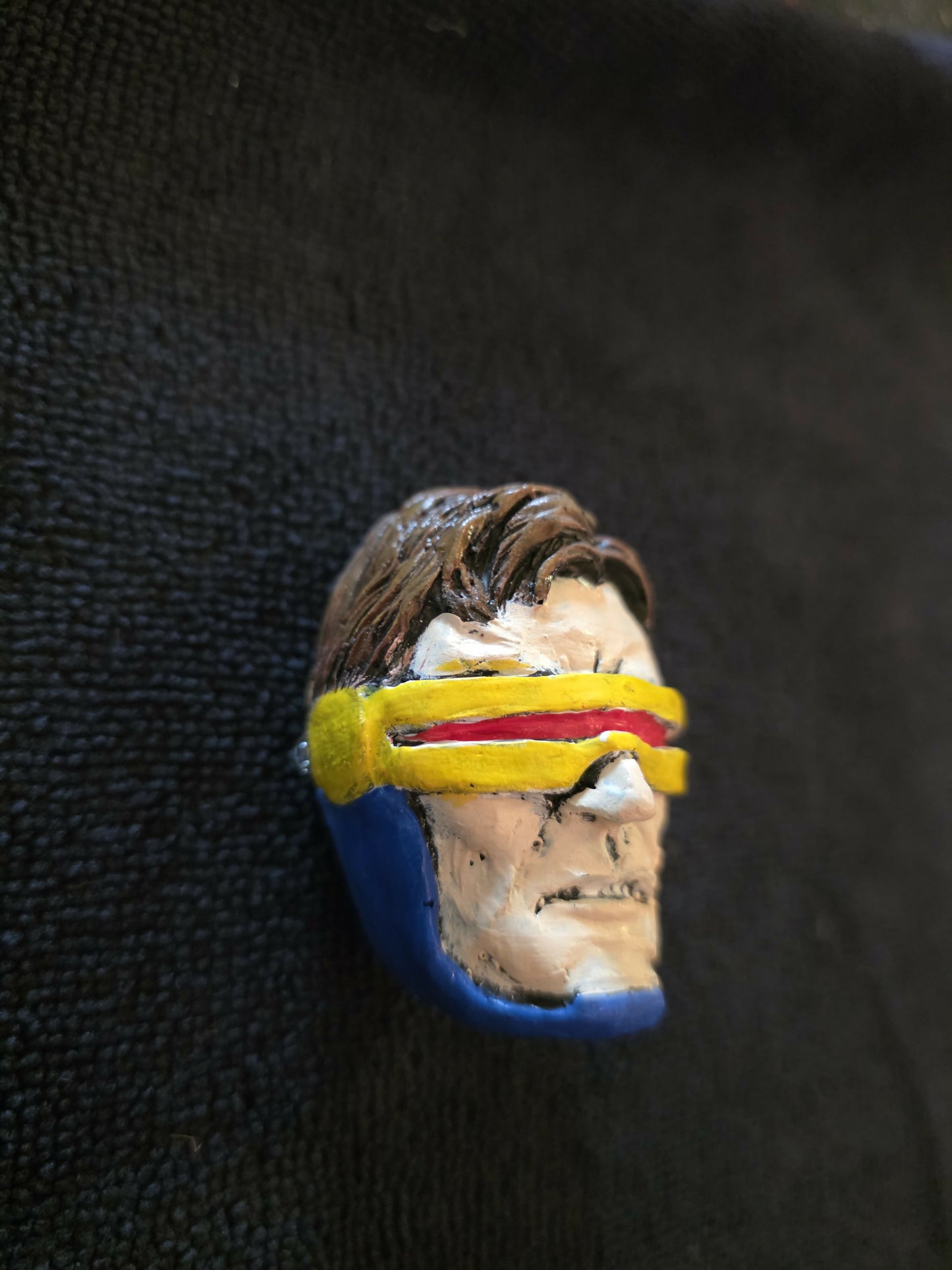 Cyclops magnet