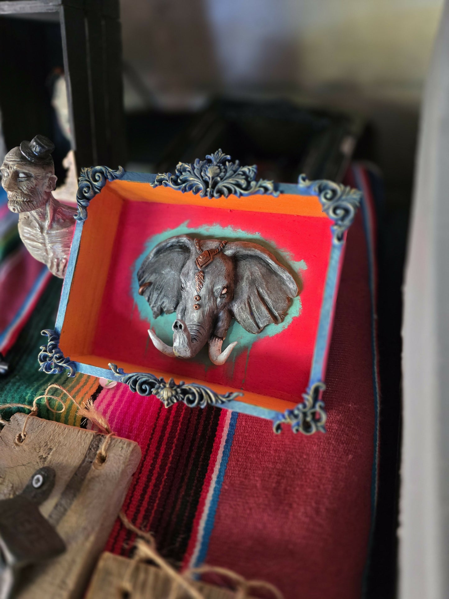 Elephant shadow box