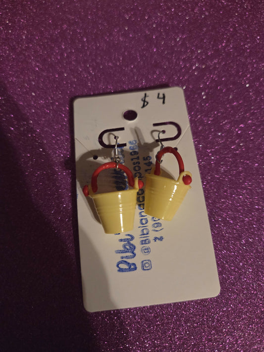 Aretes cuveta amarilla