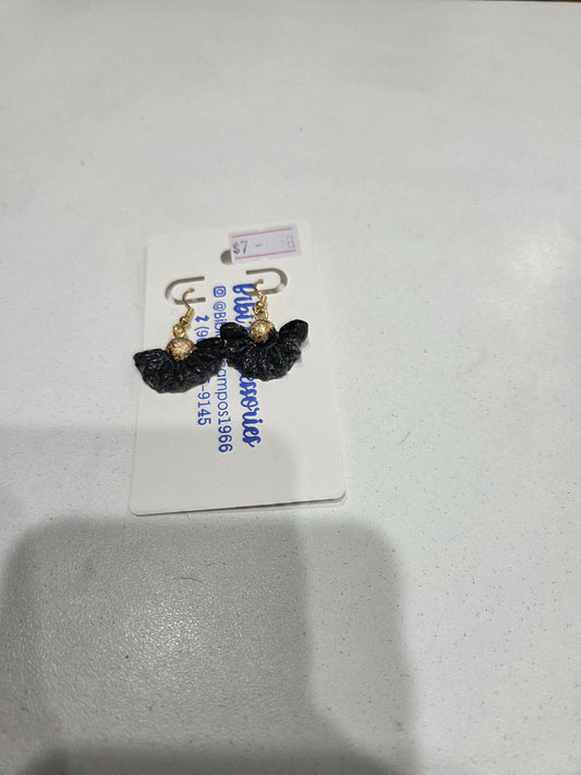 Aretes avanico negro con gold