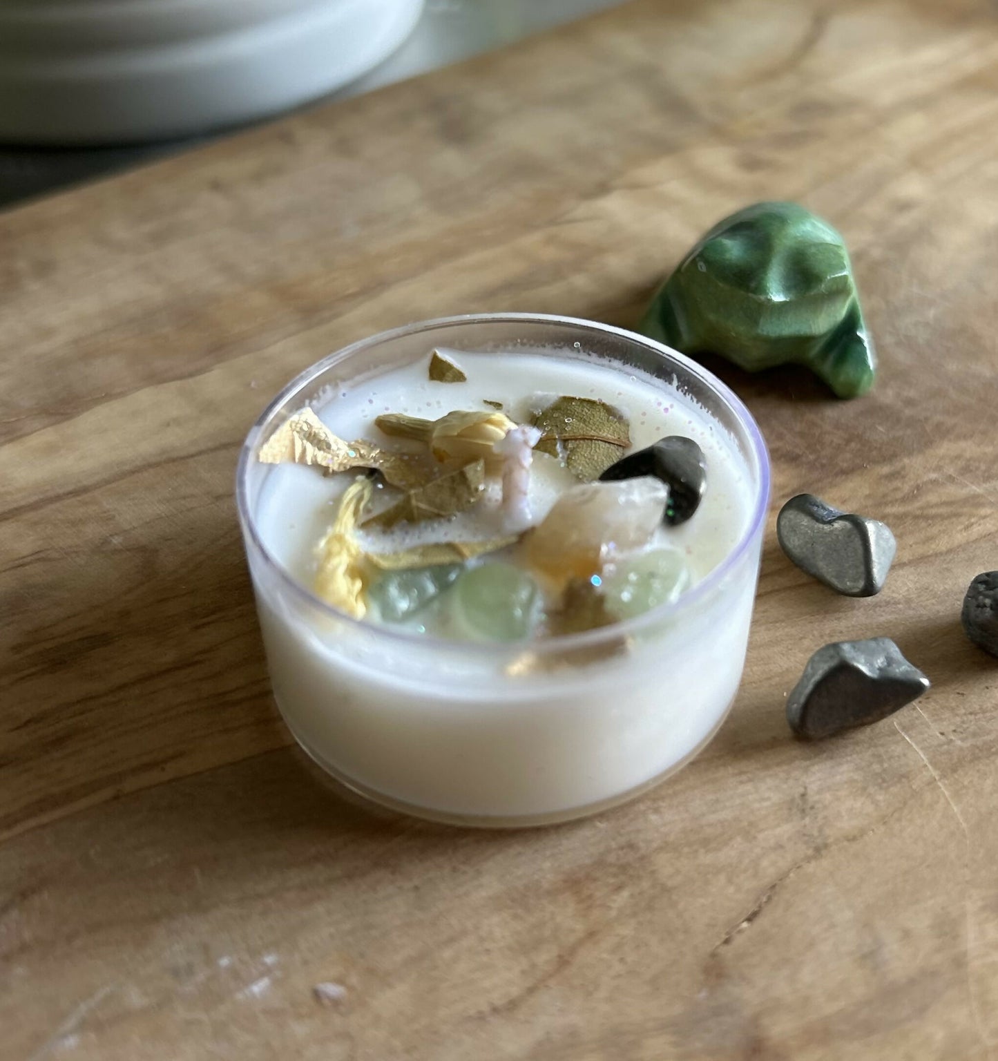 Tea light candle