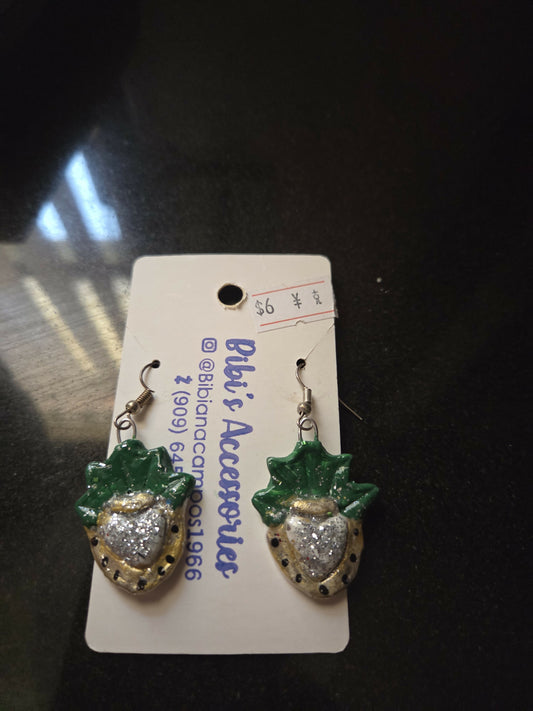 Aretes milagrito color plata