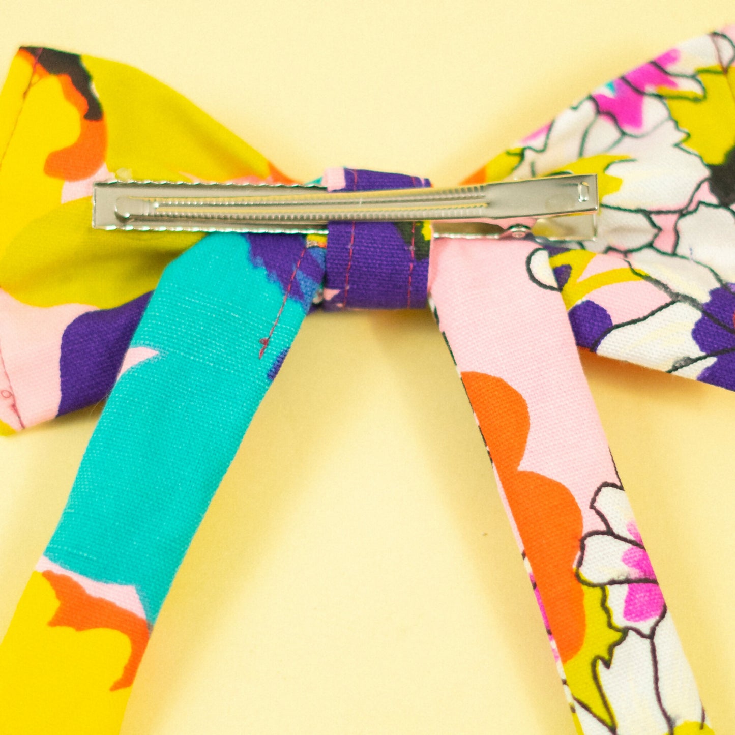 Large Mod Floral Hair Bow