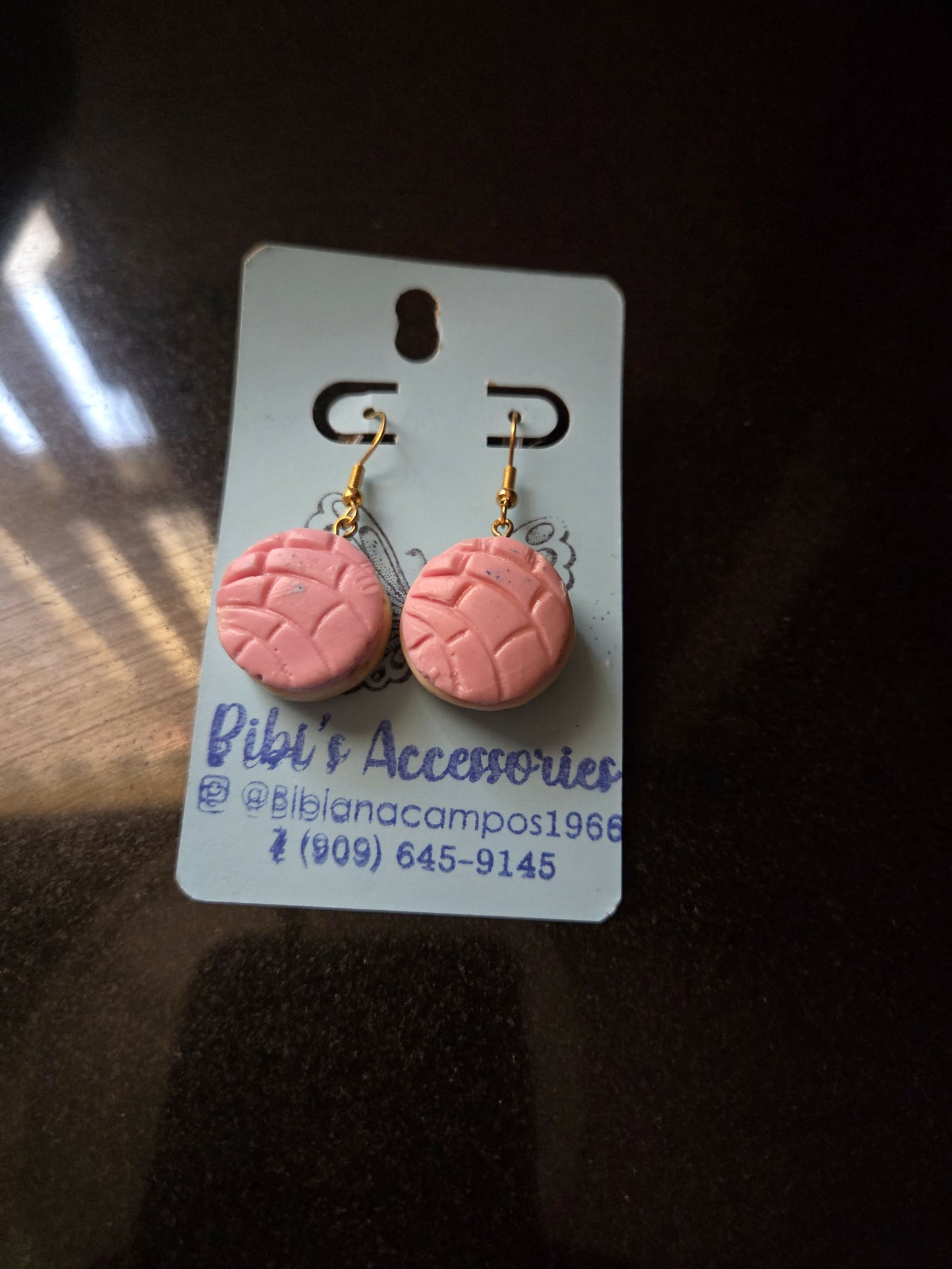 Aretes de concha rosa