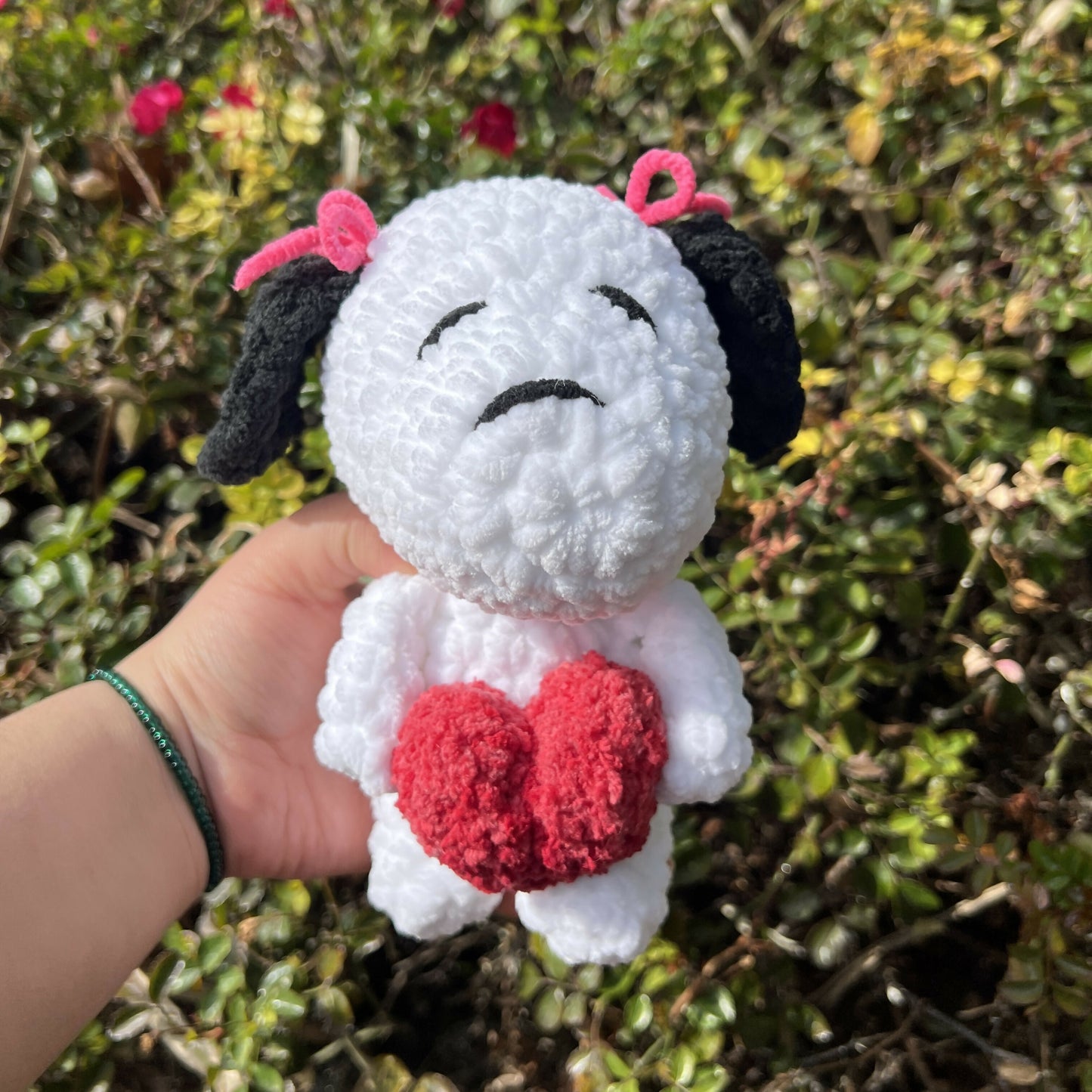 Crochet snoopy- valentines themed