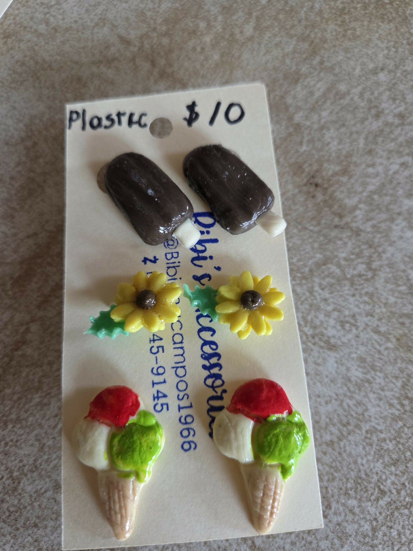 Set de aretes poste plastico paleta chocolate