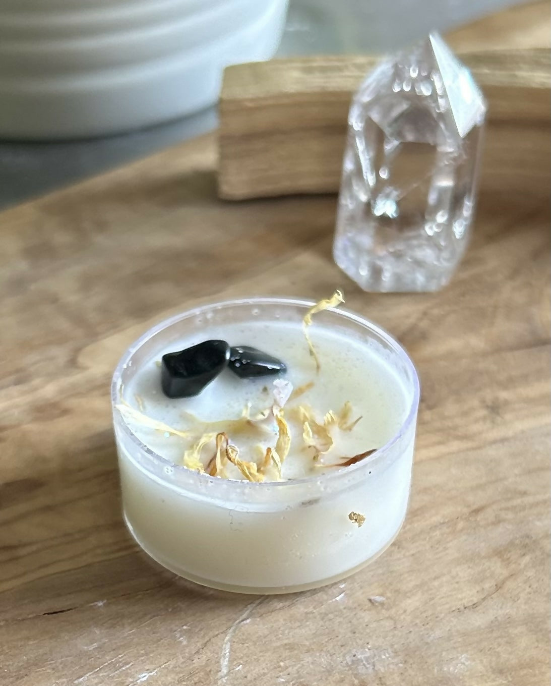 Tea light candle
