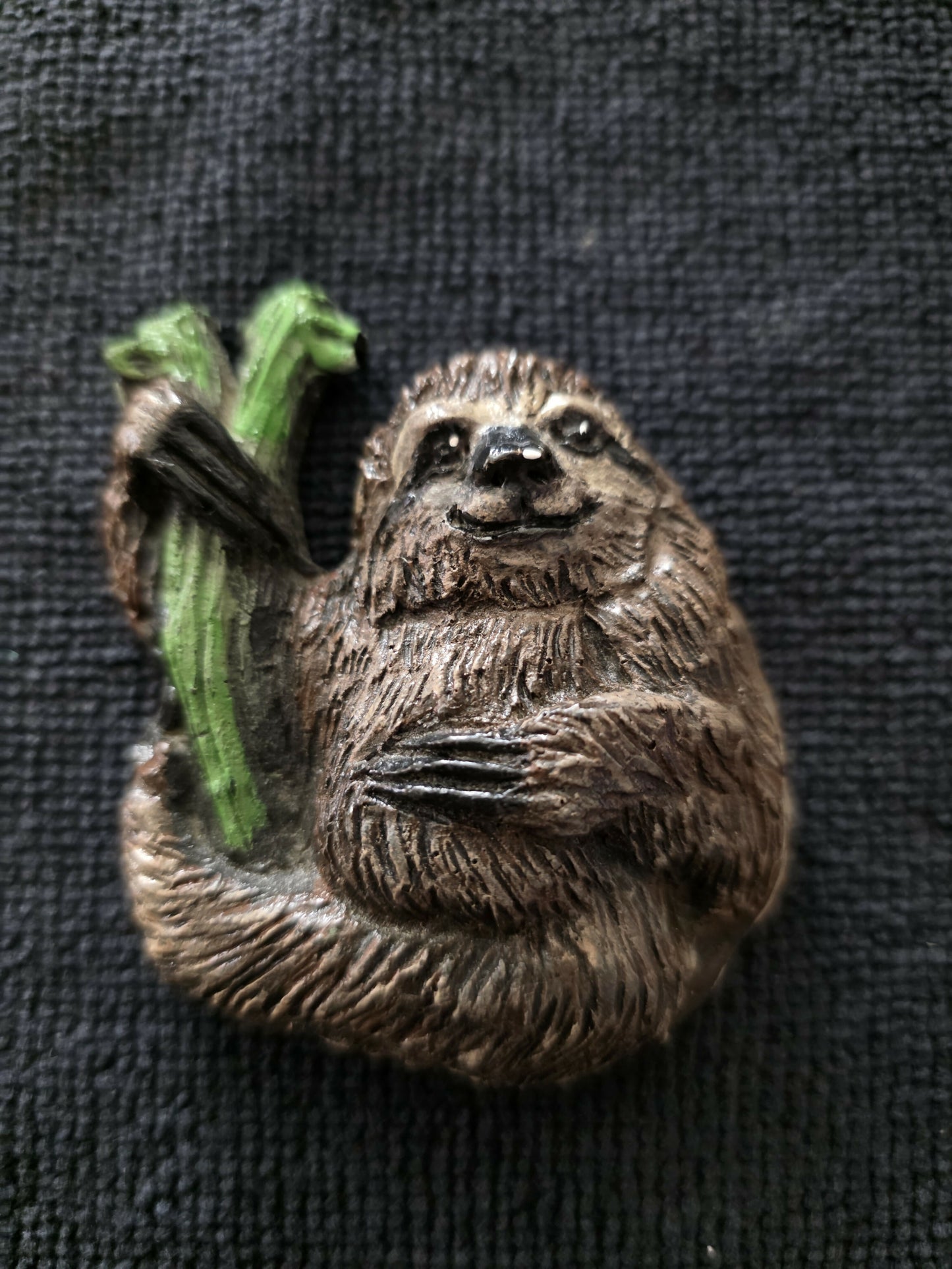 Sloth magnet