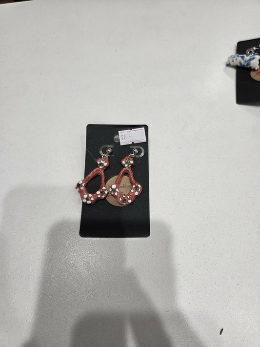 Aretes tipo barro poste