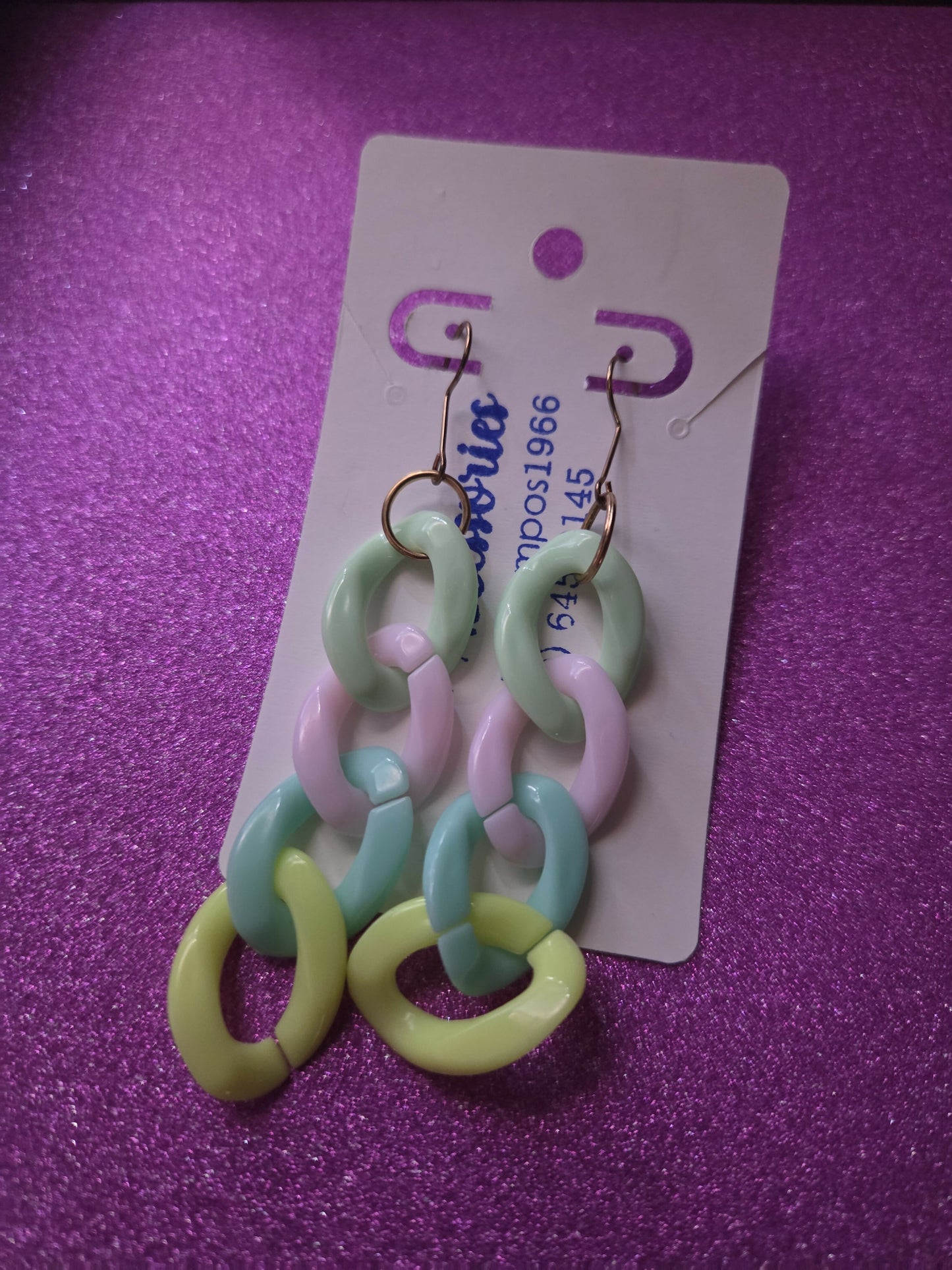 Aretes cadena plastico 4 aros